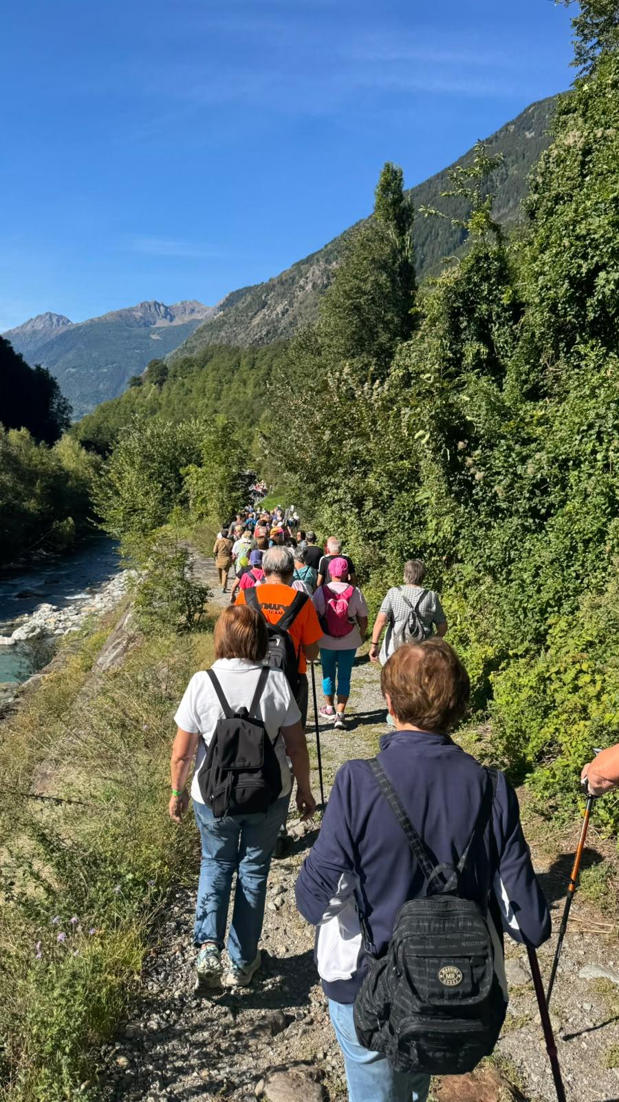 gruppo in cammino